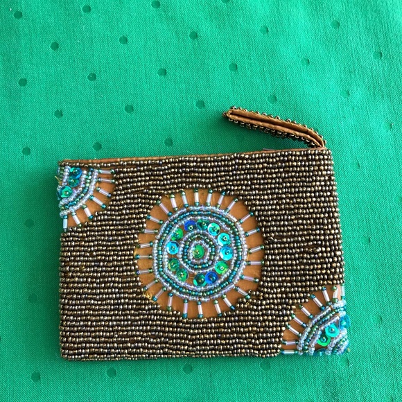 NWOT Gold beaded coin purse with starburst sequins - Picture 4 of 4